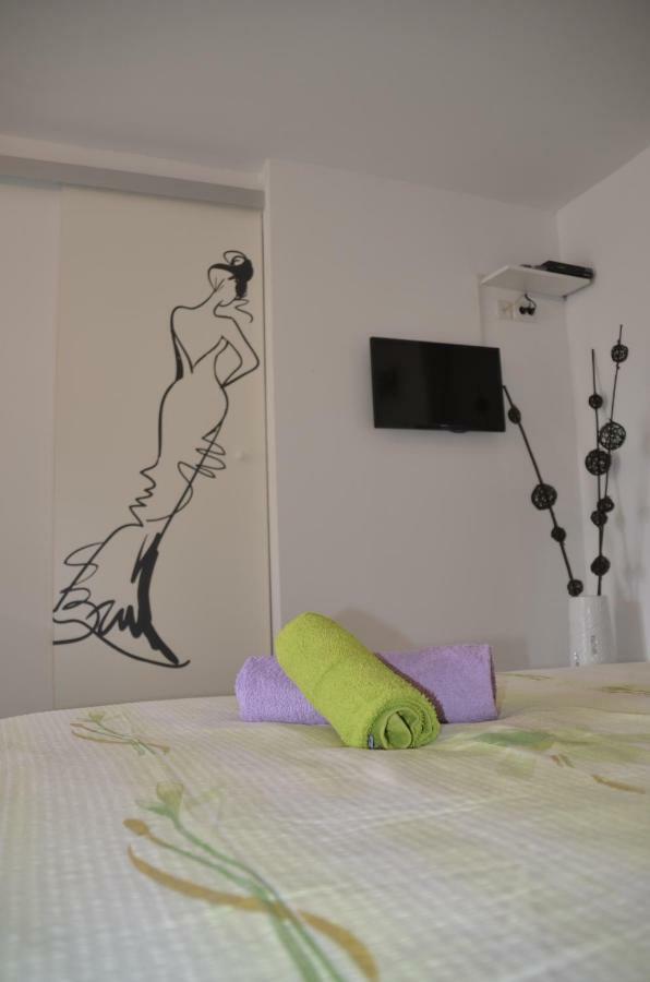 Apartments Lilly - Studio Rijeka Eksteriør bilde