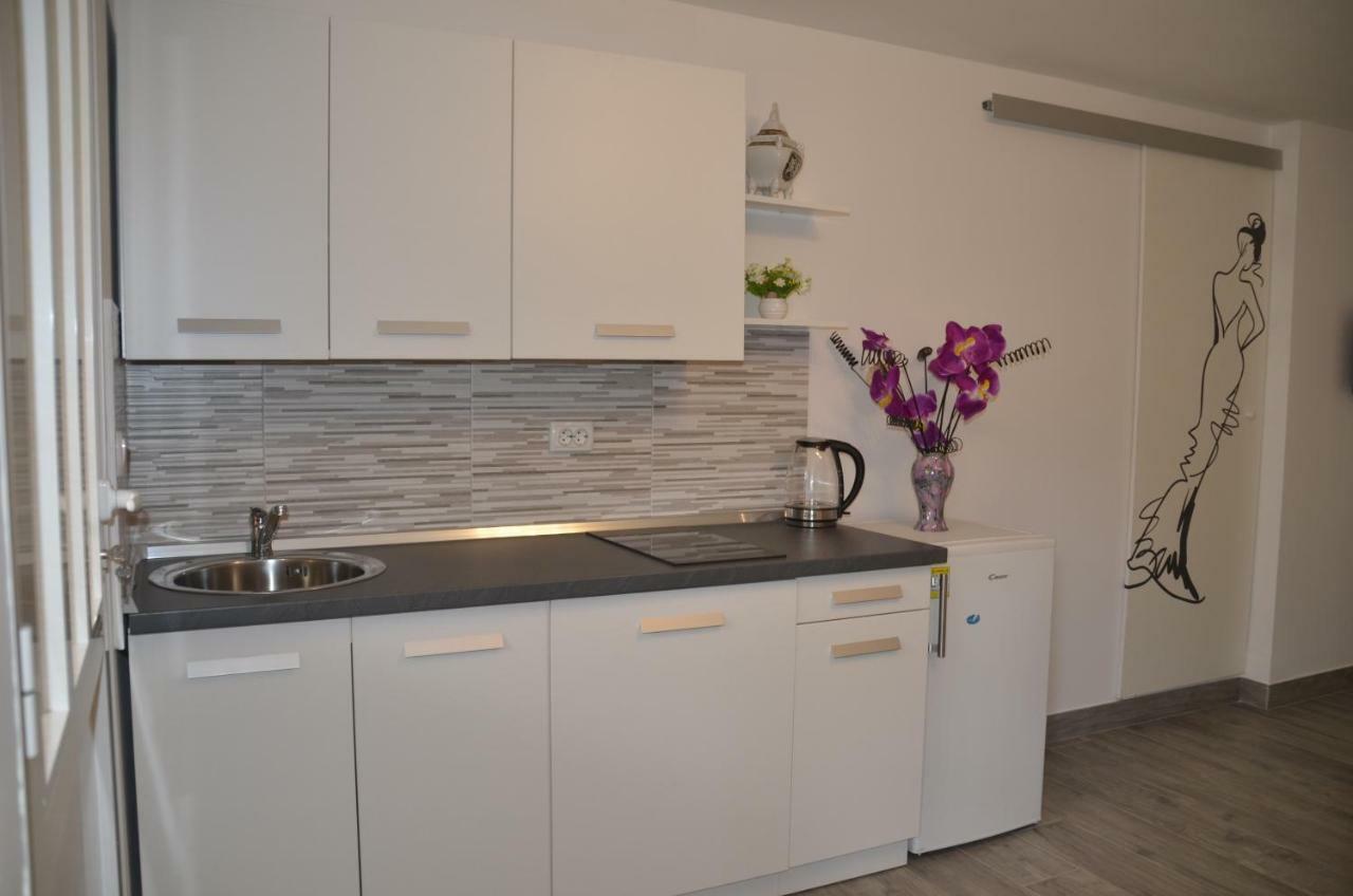 Apartments Lilly - Studio Rijeka Eksteriør bilde